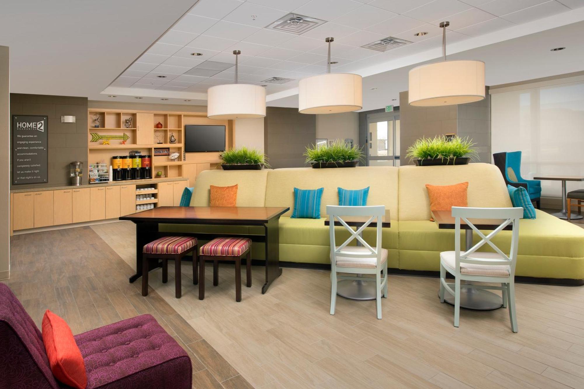 Home2 Suites By Hilton Denver International Airport Exterior photo