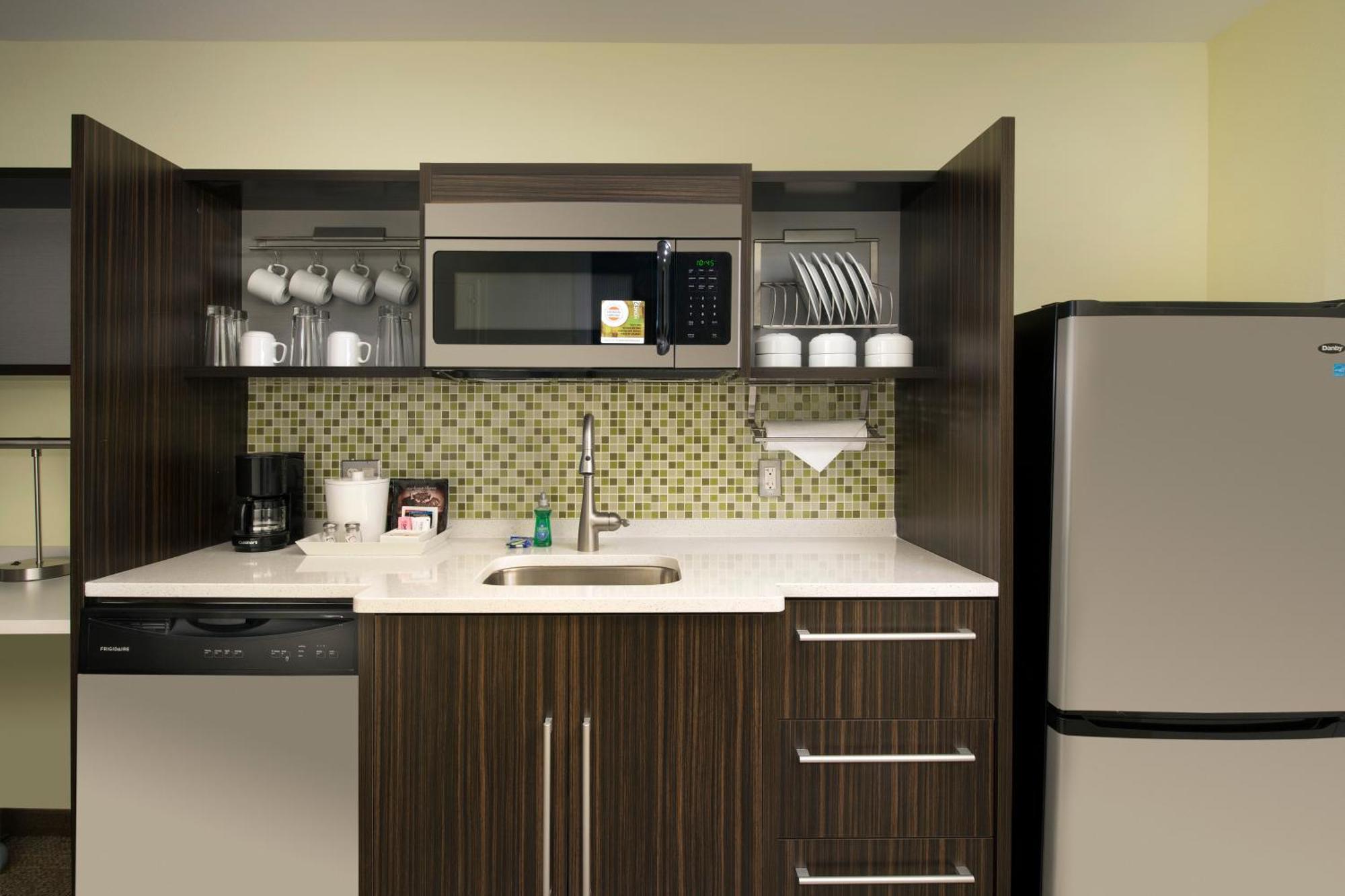Home2 Suites By Hilton Denver International Airport Exterior photo