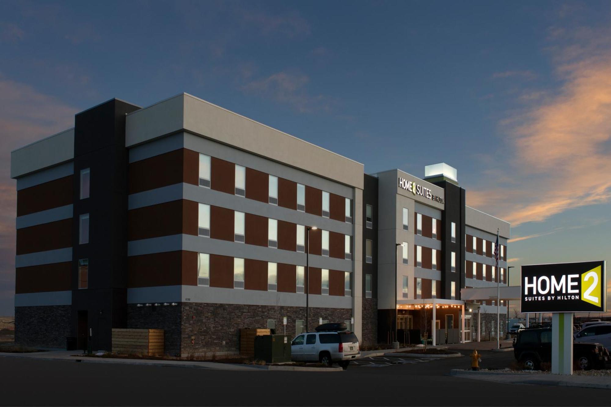 Home2 Suites By Hilton Denver International Airport Exterior photo